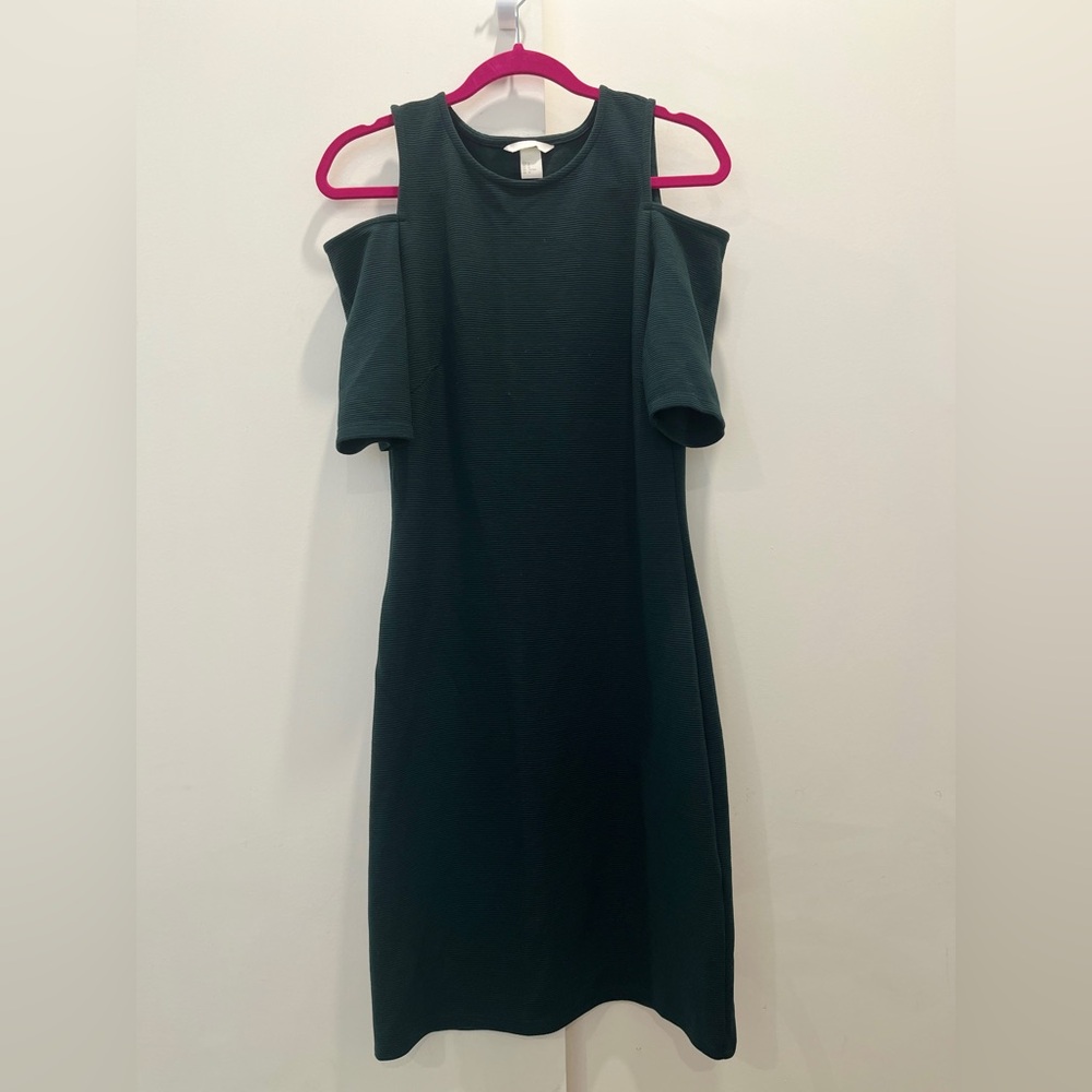 3 for 25 H&M cold shoulder dress M